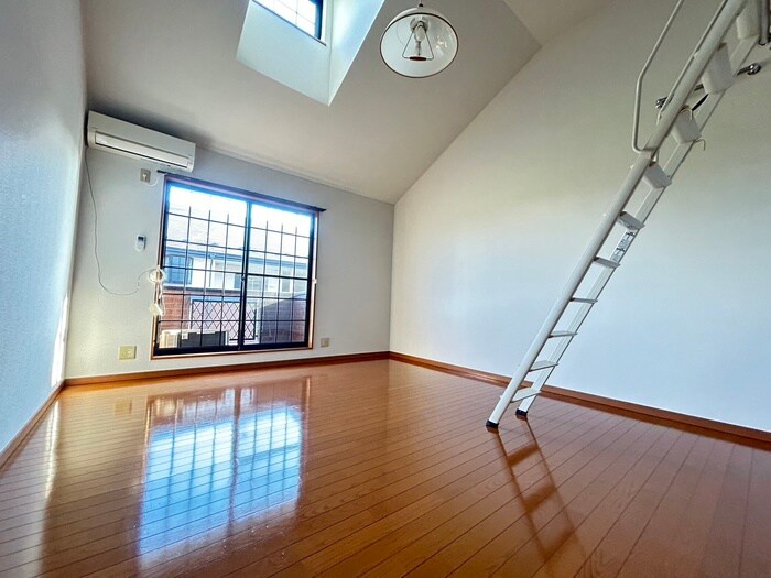 物件内観写真7　(居室)