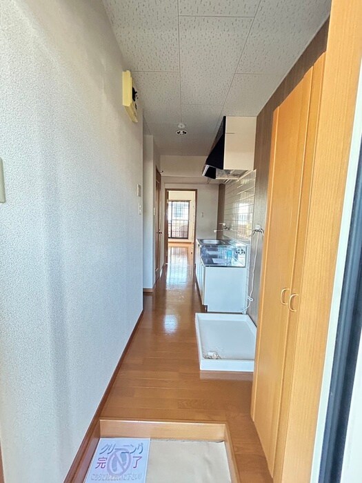 物件内観写真20　(廊下)