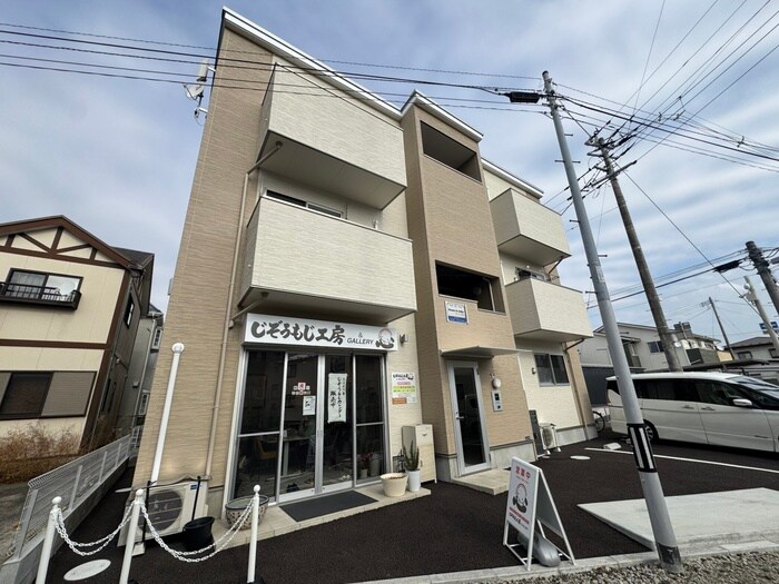 物件外観写真5　(外観写真)