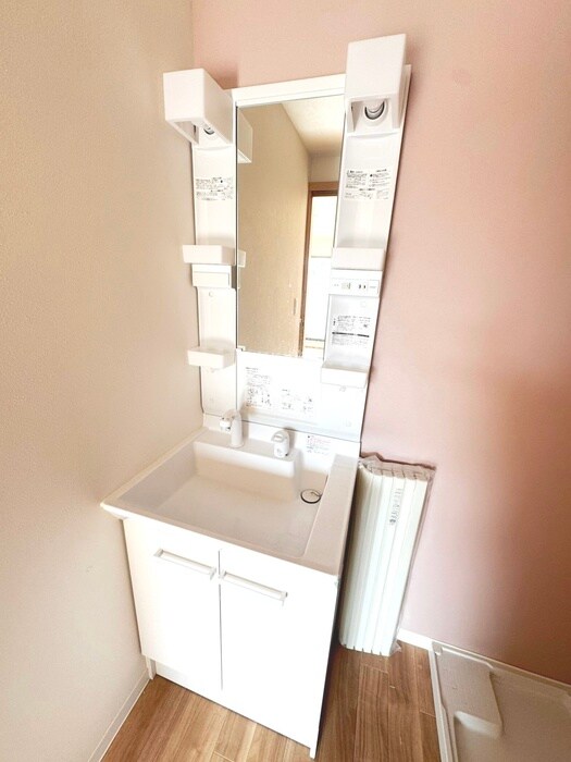 物件内観写真11　(洗面)