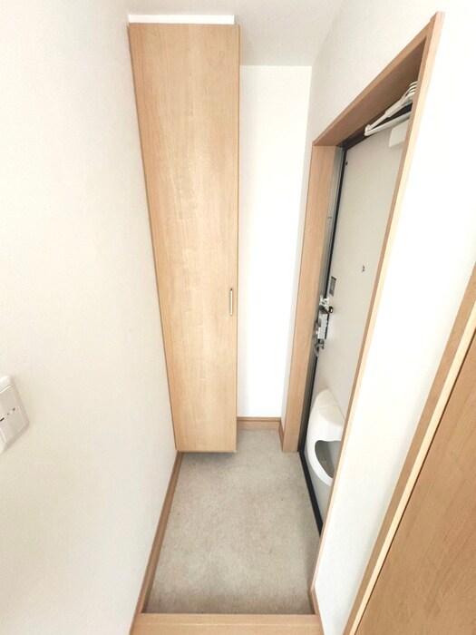 物件内観写真14　(玄関)