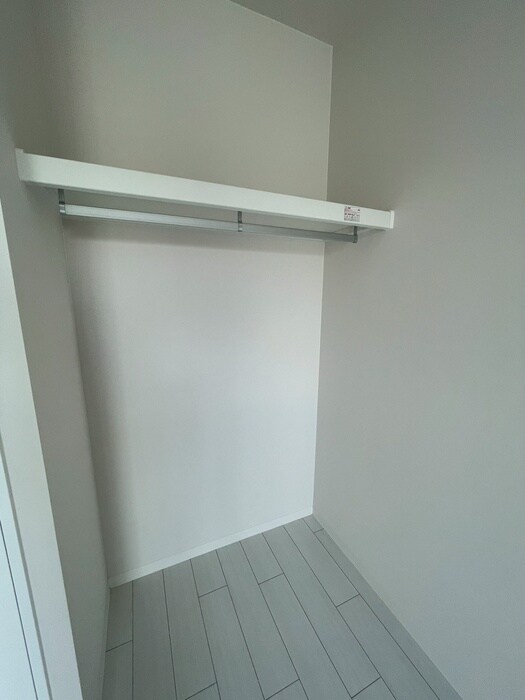 物件内観写真5　(収納)