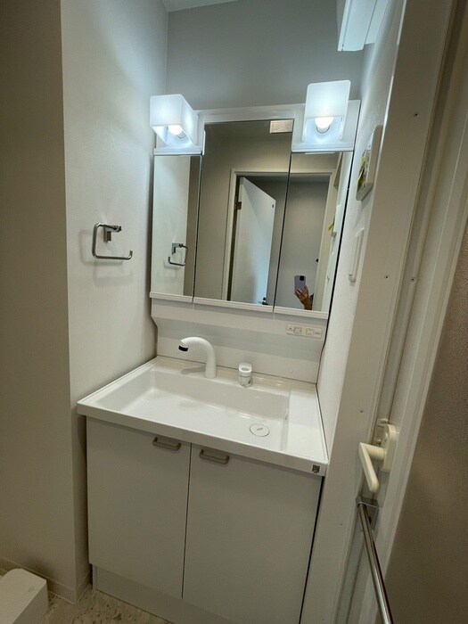 物件内観写真6　(洗面)