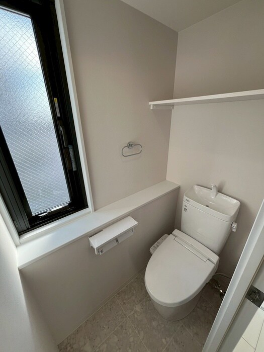 物件内観写真11　(トイレ)