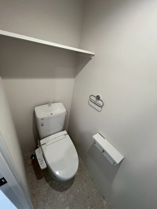 物件内観写真12　(トイレ)