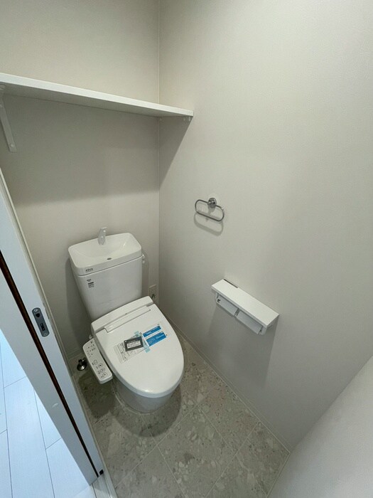 物件内観写真8　(トイレ)