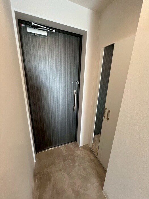 物件内観写真14　(玄関)