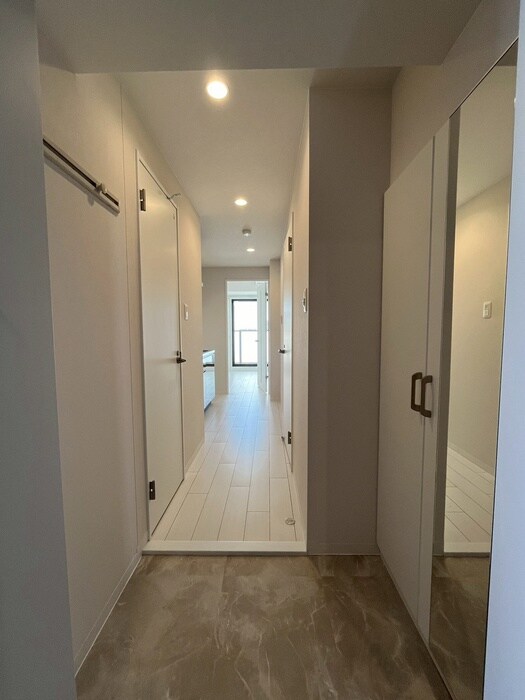 物件内観写真15　(廊下)