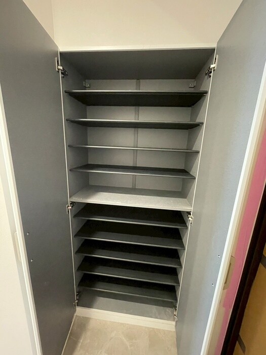 物件内観写真12　(靴箱)