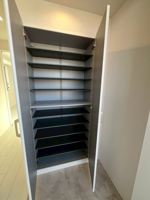 物件内観写真16　(靴箱)