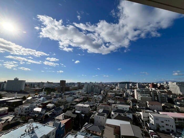 物件内観写真18　(室内からの展望)