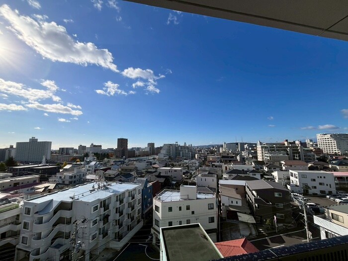 物件内観写真18　(室内からの展望)