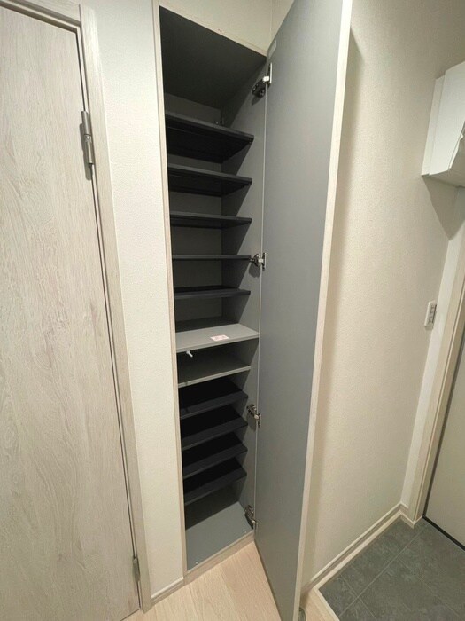 物件内観写真14　(靴箱)