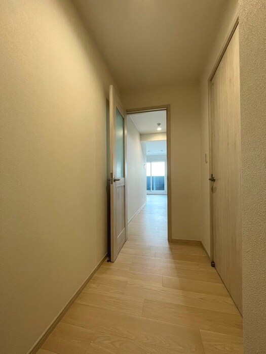 物件内観写真15　(廊下)