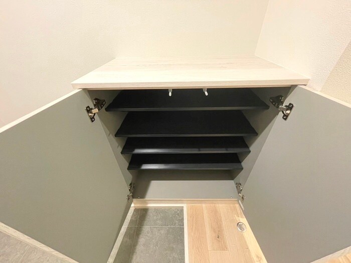 物件内観写真17　(靴箱)