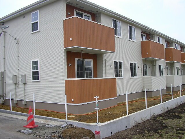 物件外観写真1　(エントランス部分)