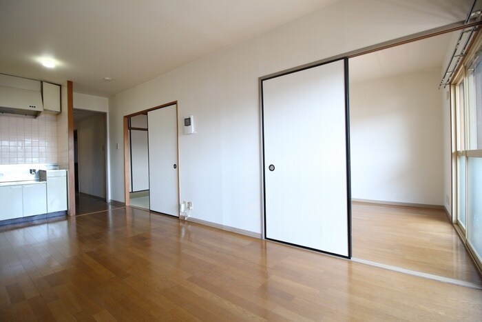 物件内観写真8　(居室)