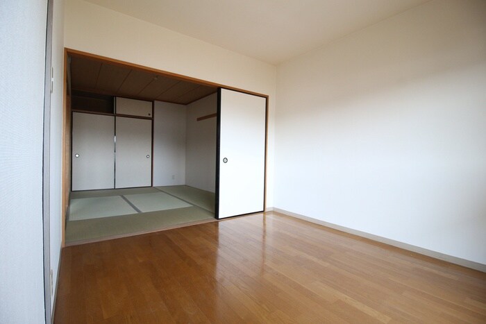 物件内観写真10　(居室)