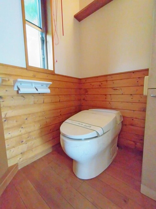 物件内観写真9　(トイレ)