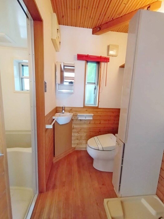 物件内観写真20　(洗濯機置場)