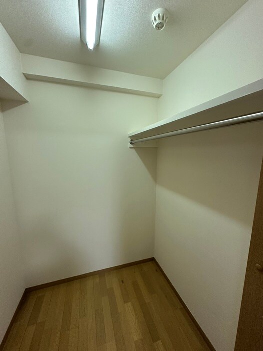物件内観写真12　(収納)