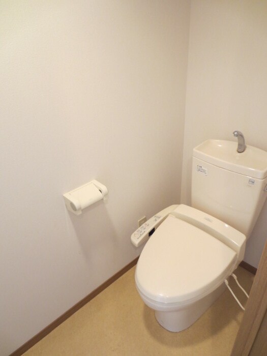 物件内観写真14　(トイレ)