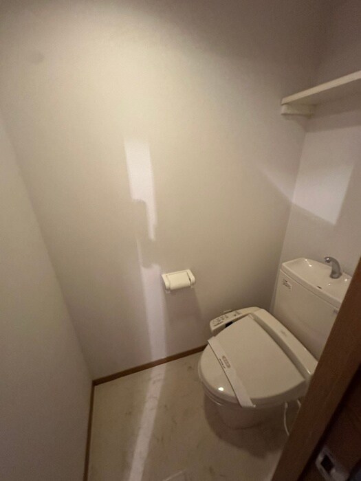 物件内観写真16　(トイレ)