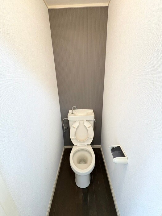 物件内観写真16　(トイレ)