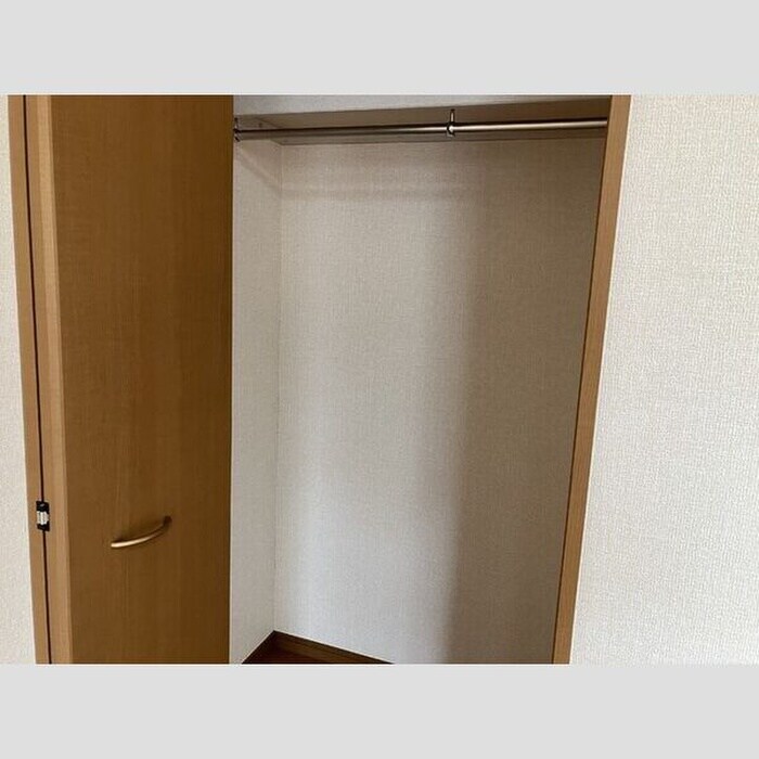 物件内観写真7　(収納)
