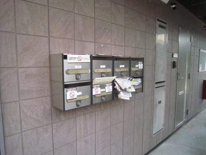 物件外観写真4　(建物設備)