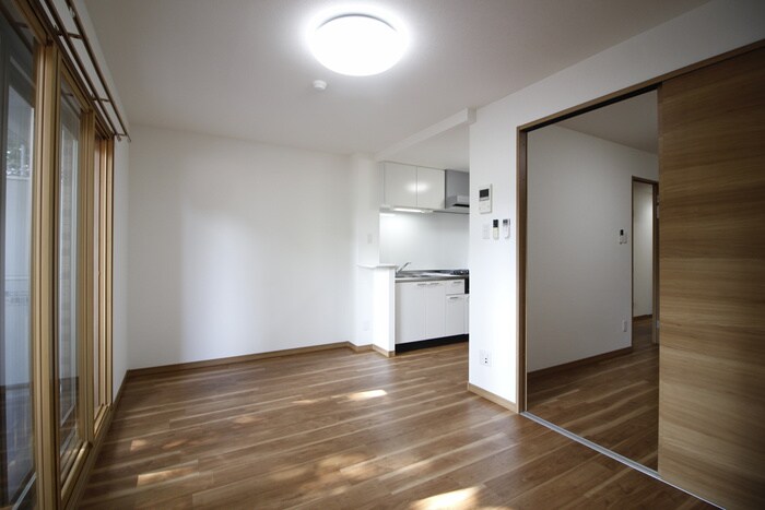 物件内観写真8　(居室)