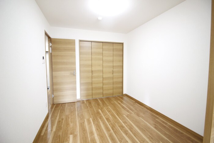 物件内観写真9　(居室)