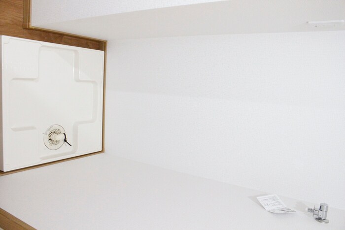 物件内観写真14　(洗濯機置場)