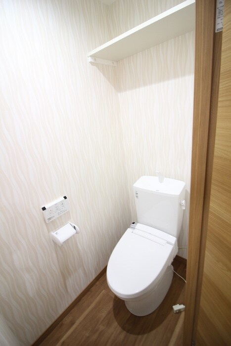 物件内観写真15　(トイレ)