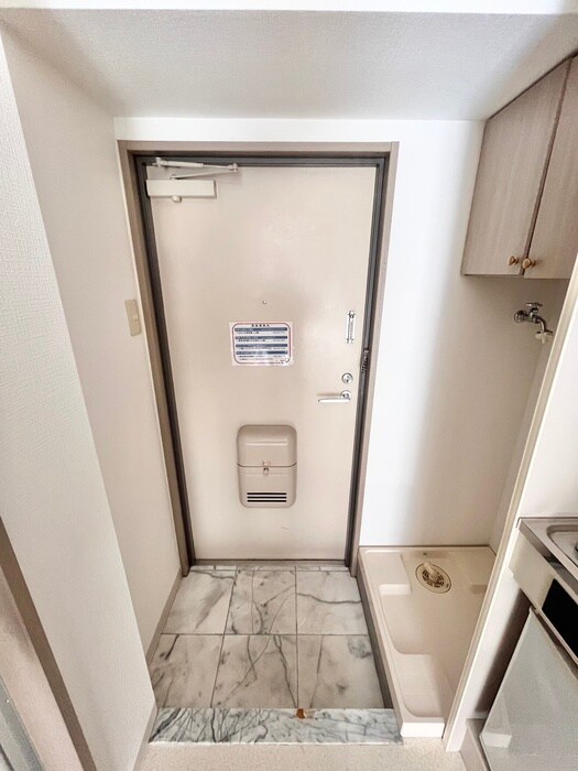 物件内観写真15　(玄関)