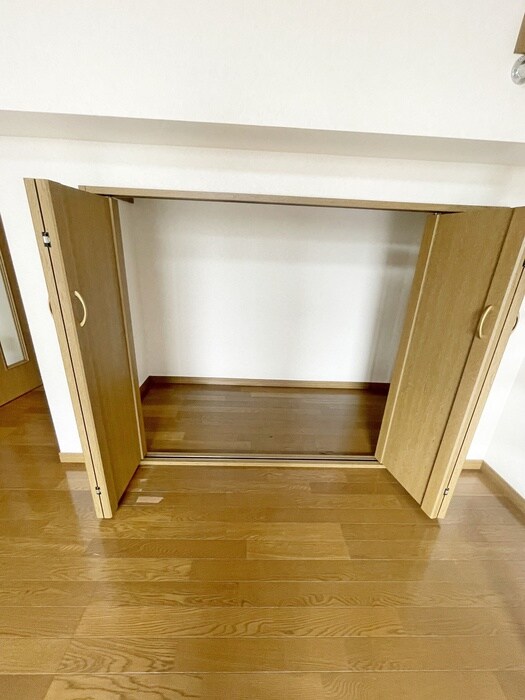 物件内観写真13　(収納)