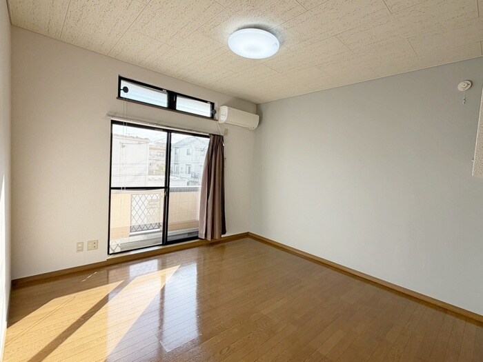 物件内観写真19　(居室)