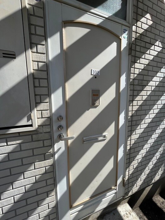 物件内観写真17　(玄関)