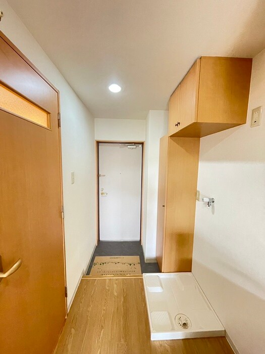 物件内観写真14　(玄関)