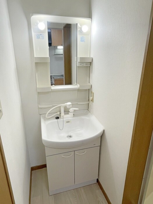 物件内観写真11　(洗面)