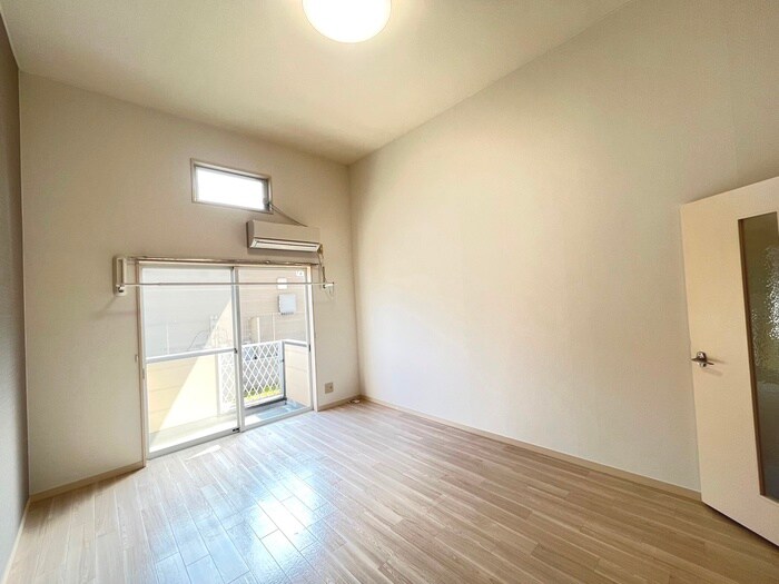 物件内観写真7　(居室)