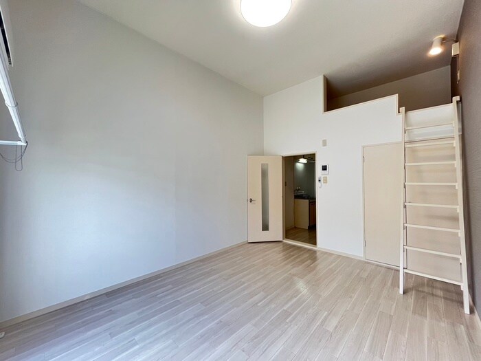 物件内観写真8　(居室)