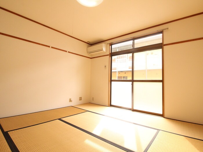 物件内観写真7　(居室)