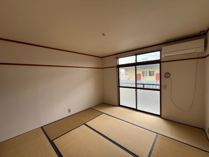 物件内観写真8　(居室)