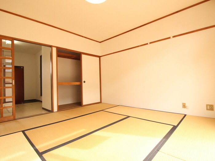 物件内観写真8　(居室)