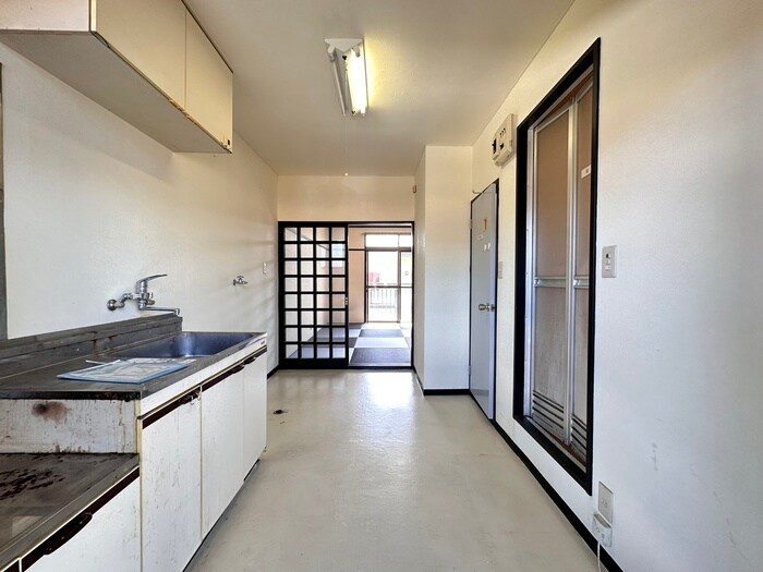 物件内観写真13　(廊下)