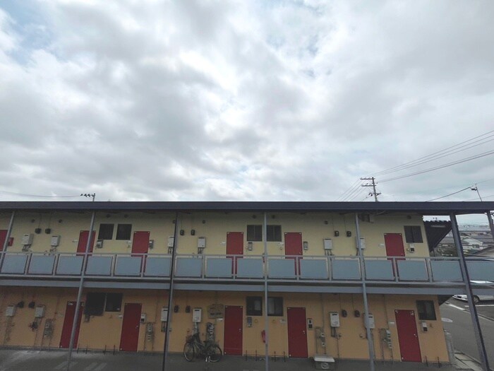 物件内観写真22　(室内からの展望)