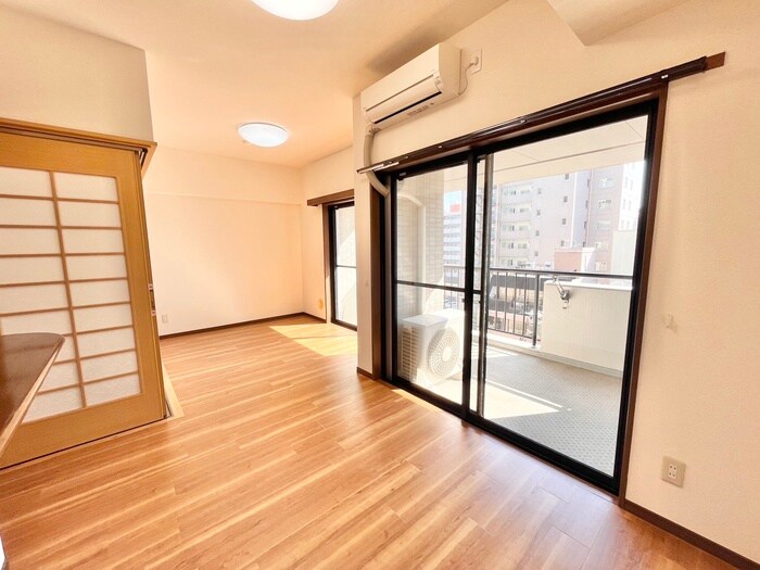 物件内観写真7　(居室)