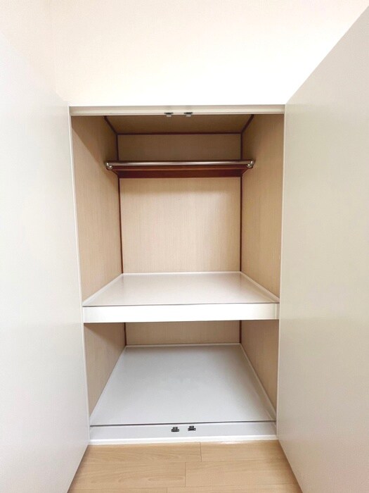 物件内観写真16　(収納)