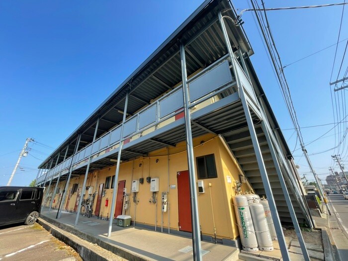 物件外観写真2　(外観写真)